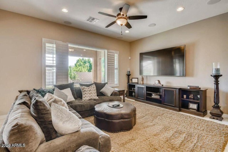 20220623203516517208000000-o