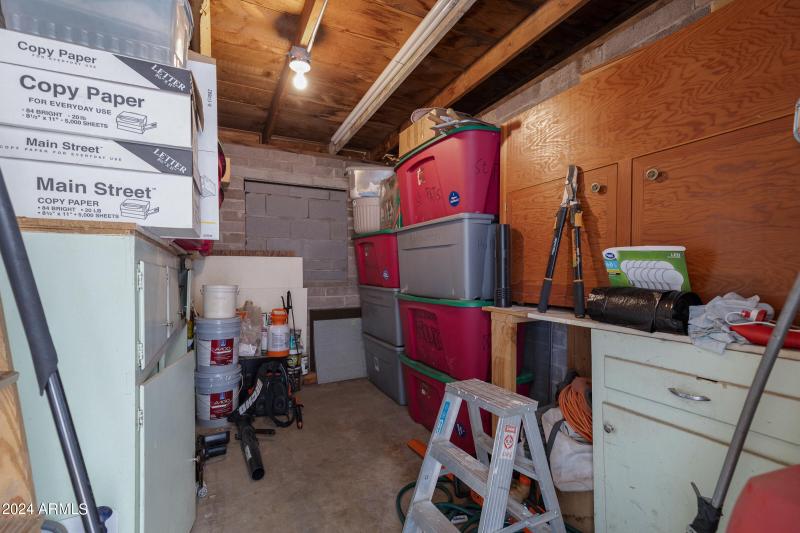 923 N Country Club Dr-24