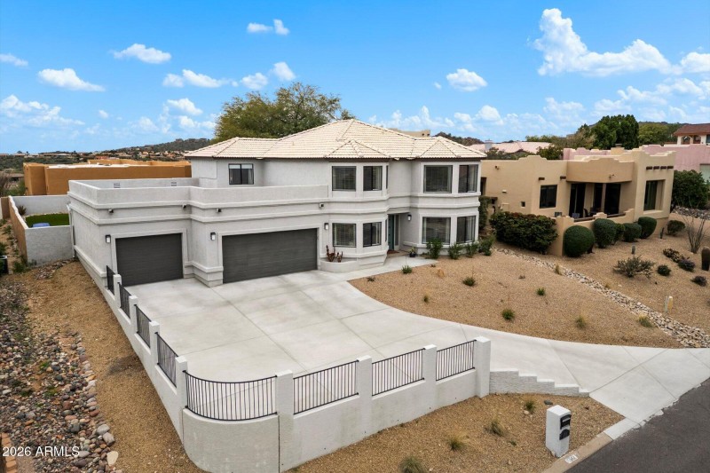 Massive Curb Appeal with 3 car garage