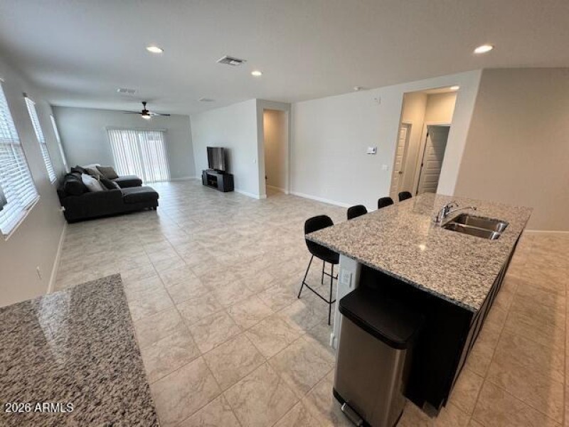 2df4c967-37e7-431b-bb6c-3022ef5c88ea