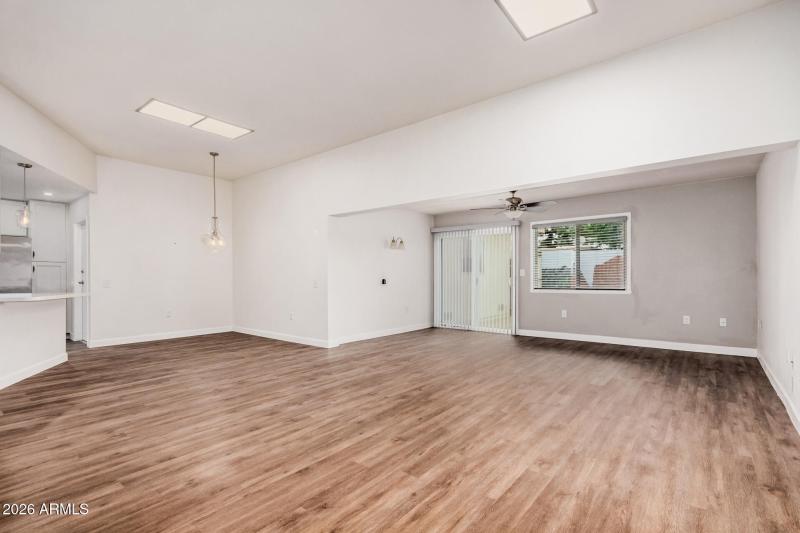 Large living/dining/flex room