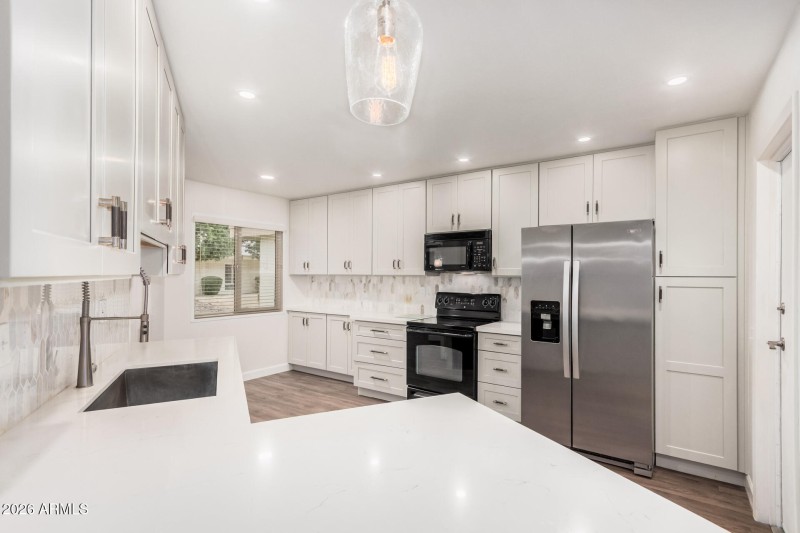 Kit w/tons of storage