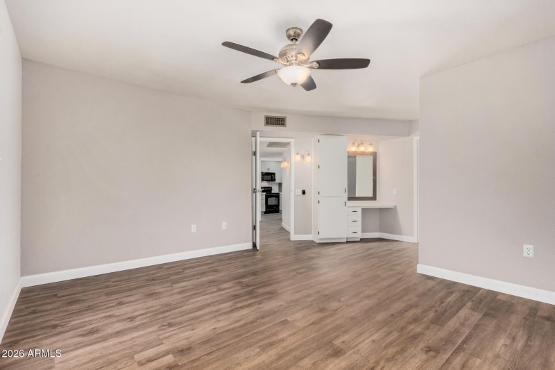 Primary dressing area