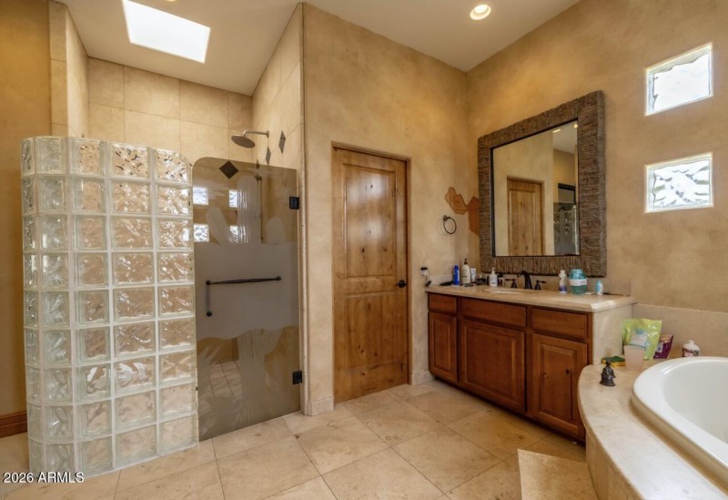 Paolo Cascio 2025-04-01-LouisMcCall-MCO-