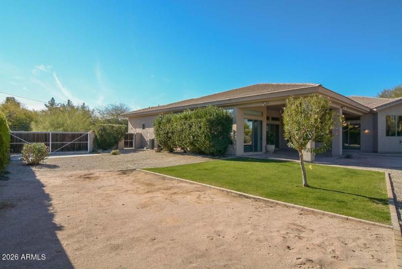 Side Yard-2nd RV Gate