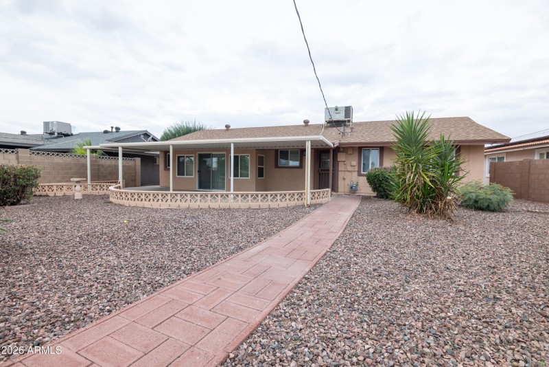 10229 W Desert Hills Dr. Sun City, AZ 85