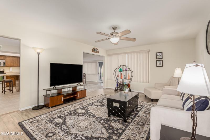 08 - Winnebago 11838