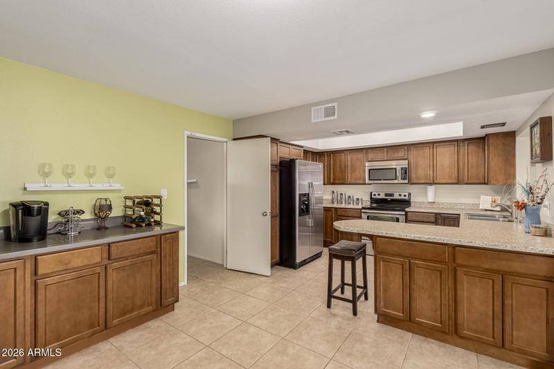 14 - Winnebago 11838