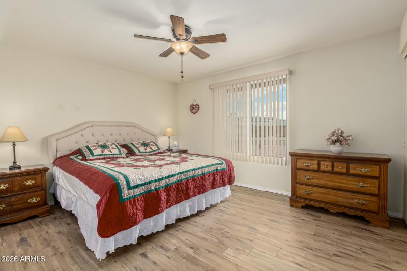 25 - Winnebago 11838