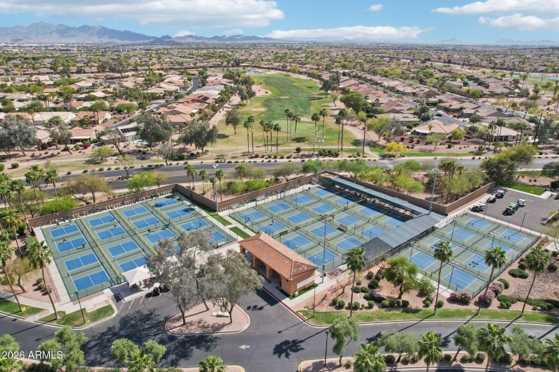 75-web-or-mls-W La Reata Ave-04042025-91