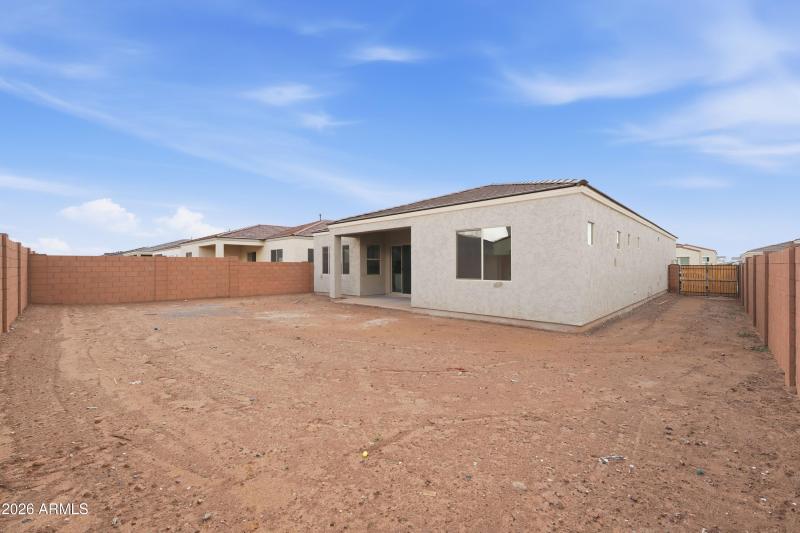 4064 E Desert Lilly Lane ~ Ready Now!