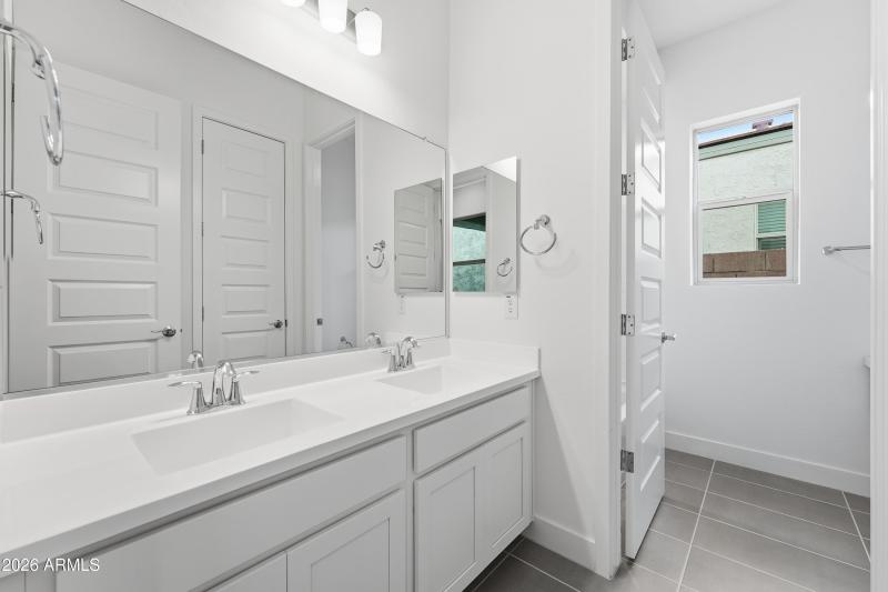 4064 E Desert Lilly Lane ~ Ready Now!