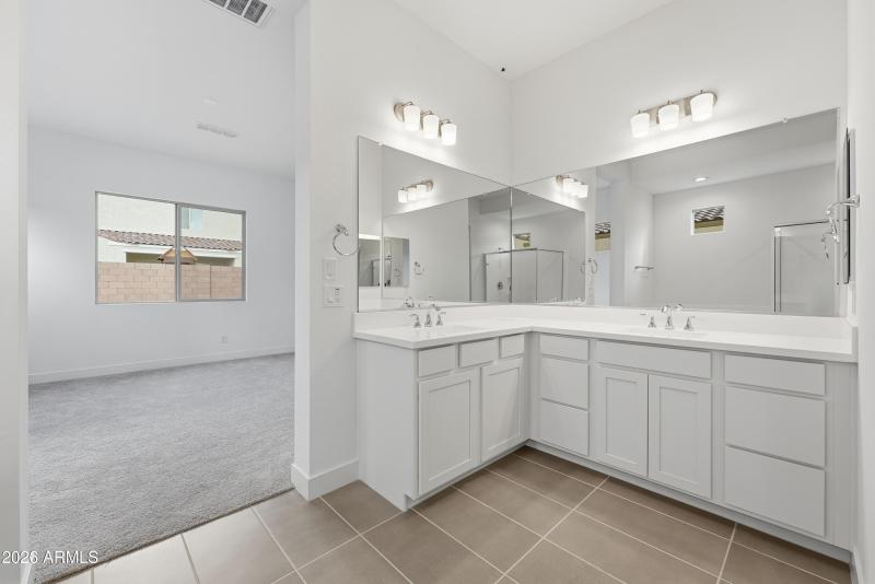 4064 E Desert Lilly Lane ~ Ready Now!