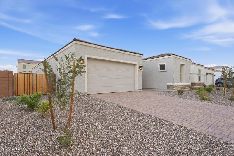 4064 E Desert Lilly Lane ~ Ready Now!