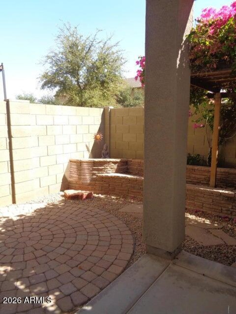 20180921221421432608000000-o