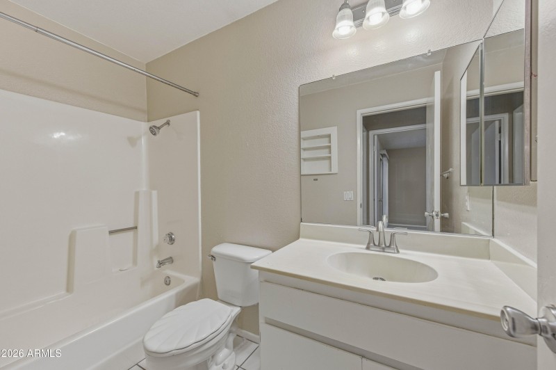 501 W Yukon Dr #4-17