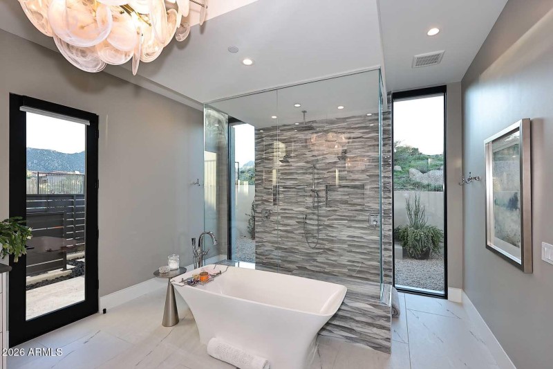 Primary Bath-Freestanding Tub