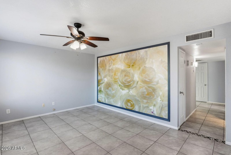 4-web-or-mls-839 W Kerry Ln Phoenix, AZ