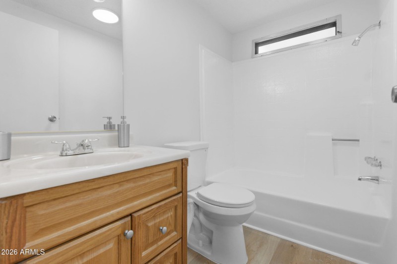 15-web-or-mls-2913 E Piute Dr-15