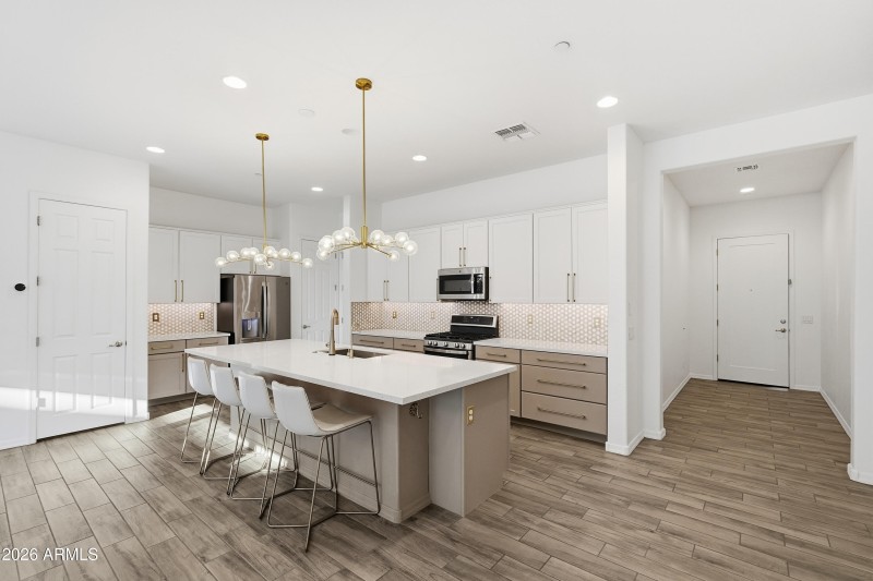 Upgraded kitchen, designer lighting