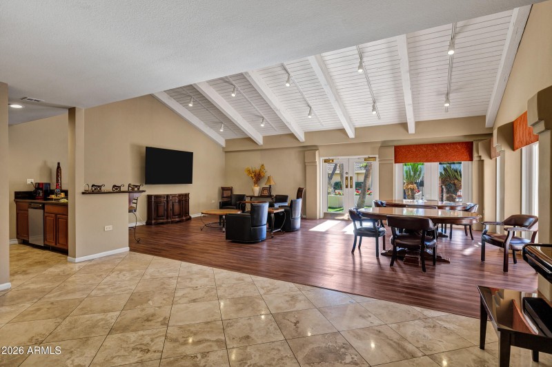 4200 N Miller Rd #321-31