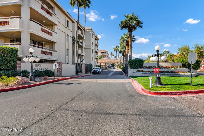 4200 N Miller Rd #321-24