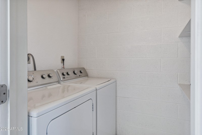 4200 N Miller Rd #321-22