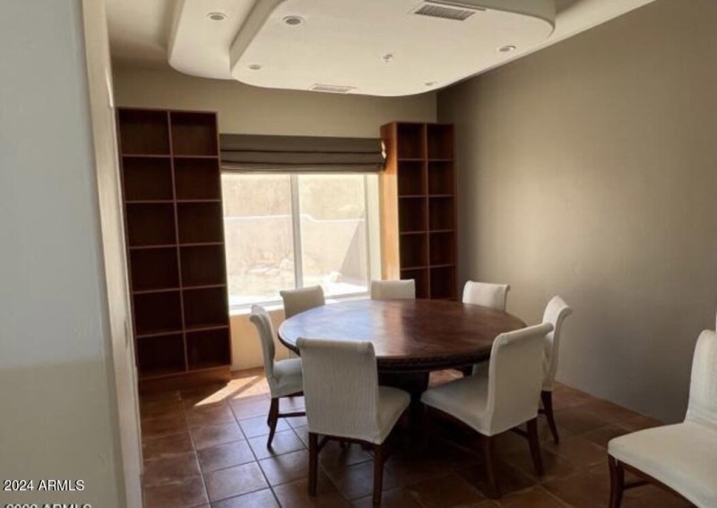 FE39BBEB-41A2-48A6-A359-BFD522063B1D_1_1