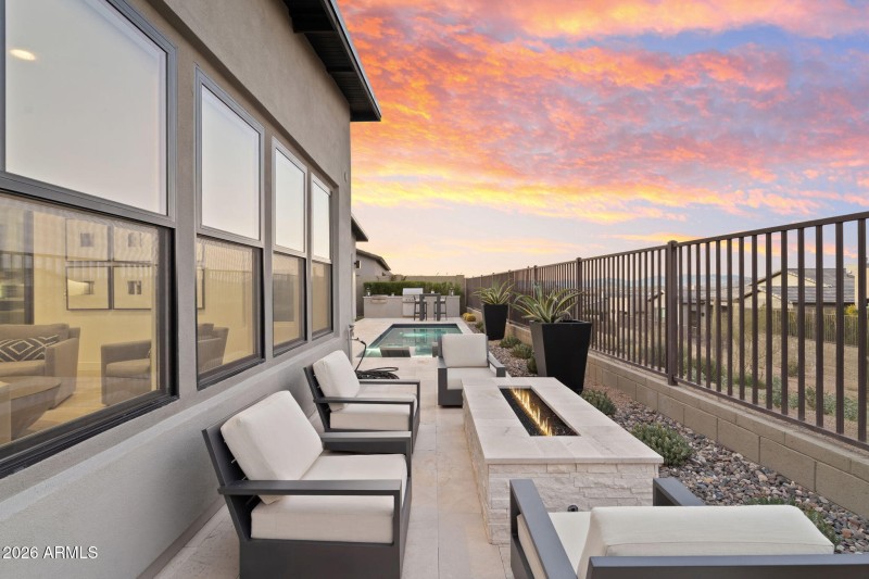 Fire Trough - Backs to Wash