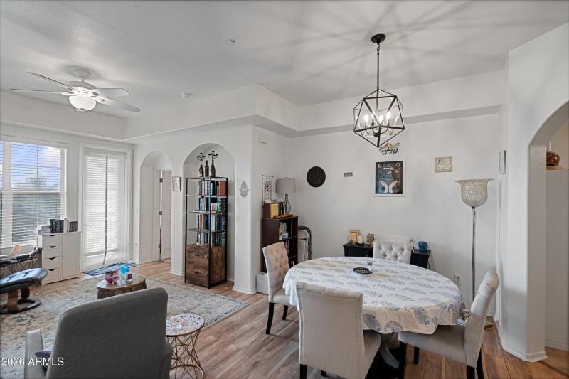 06-Dining and Living