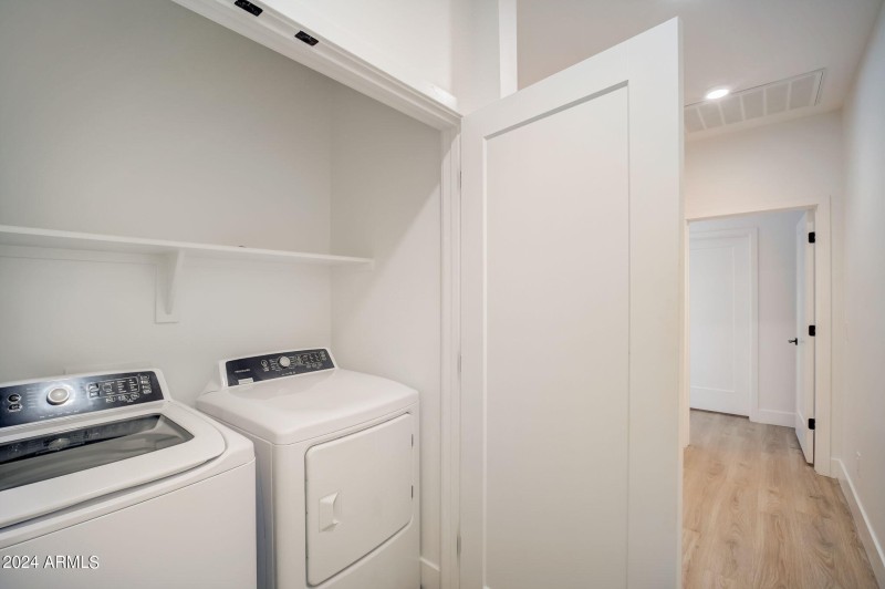 20-web-or-mls-W Coolidge St -020