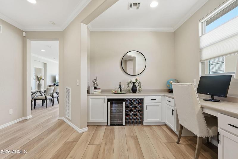 Office/Versatile Nook