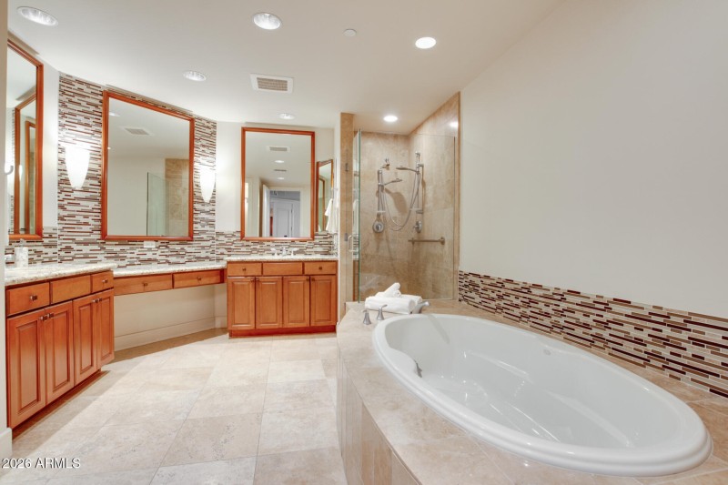Primary Suite Bathroom