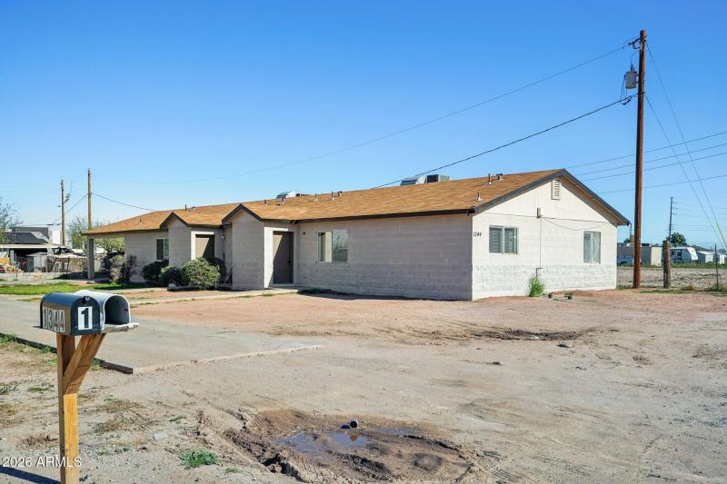 5-web-or-mls-E Pueblo Ave-S1201-005