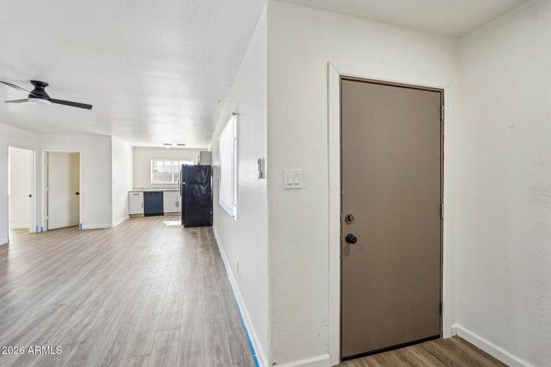 9-web-or-mls-E Pueblo Ave-S1201-009