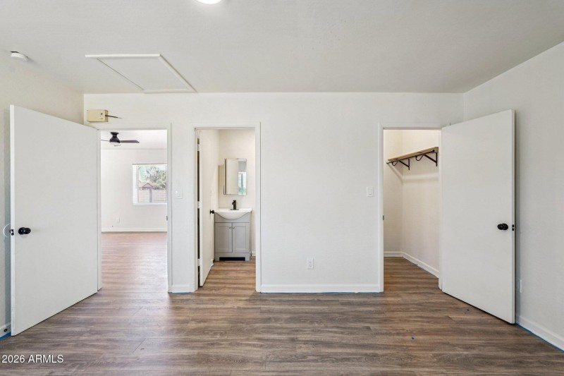 17-web-or-mls-E Pueblo Ave-S1201-017