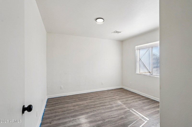 18-web-or-mls-E Pueblo Ave-S1201-018