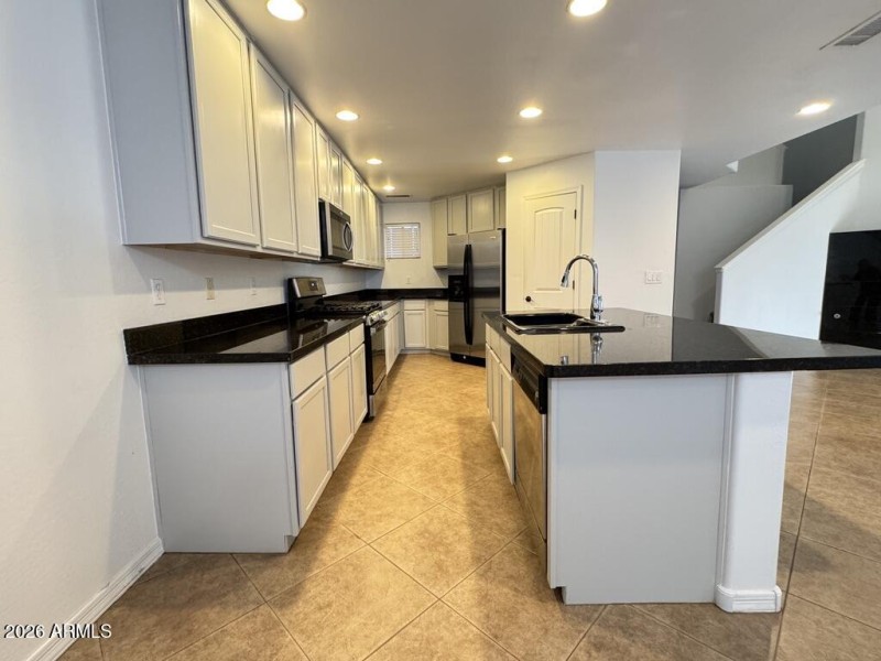 3EDAF21E-7B77-4D80-9911-6A4F6553450A_1_1