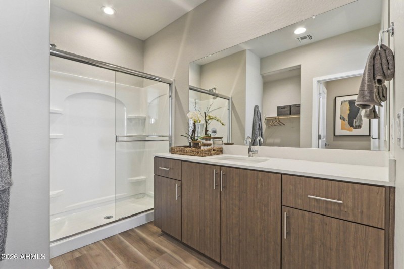 31-web-or-mls-6010 S 47th Lane-S3007-031