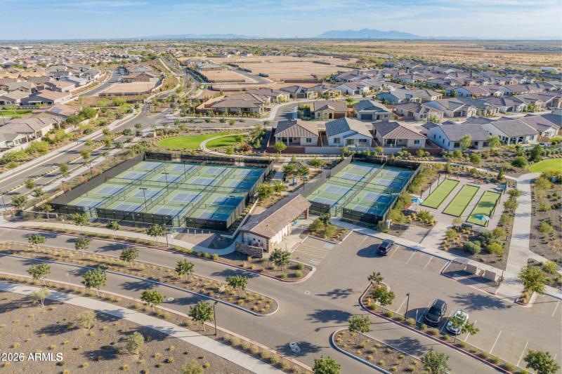 20251119060120258373000000-o