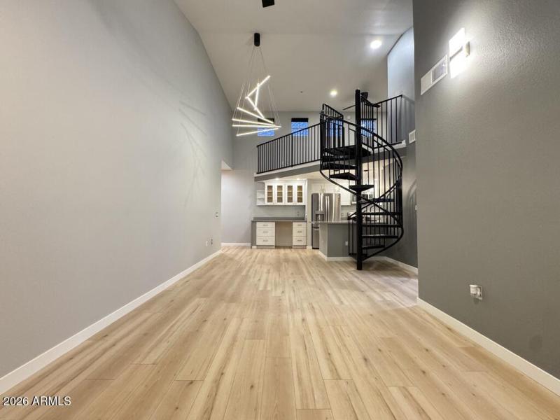 30773476-7DE9-4521-A76B-B6257E9A1466_1_1