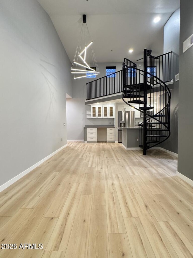 66ED5B0E-5BF4-4B2E-8DA5-921C12A23FE9_1_1