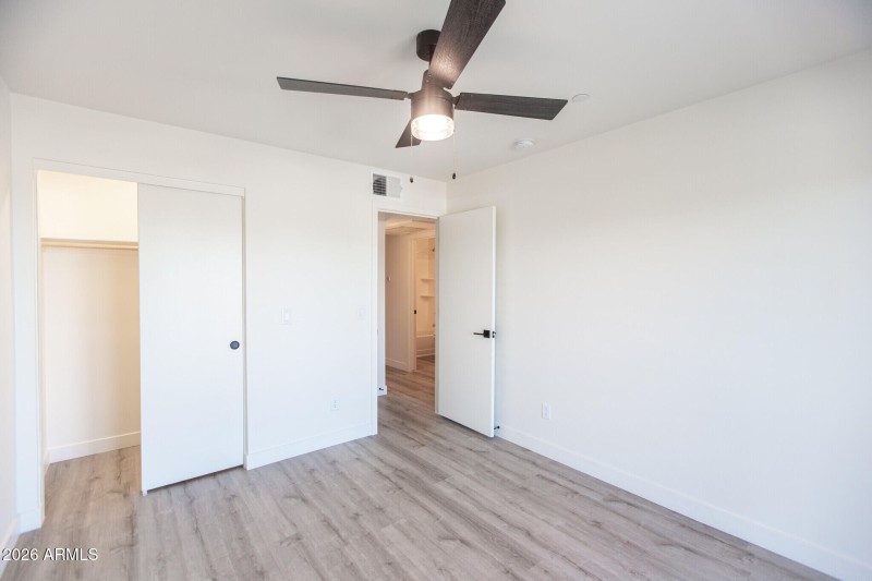 3644-e-mcdowell-rd-phoenix-az-building-p