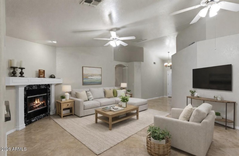 5029 E Roundup St - VS11