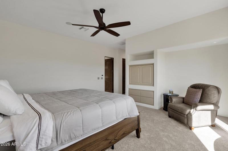 025_Primary Bedroom II