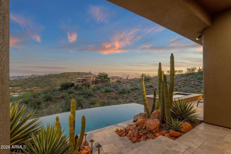 050_Covered Patio Views