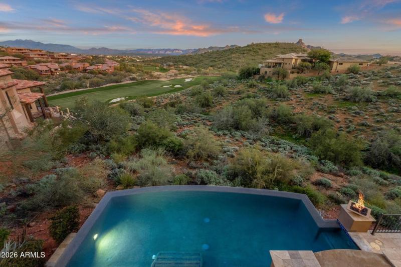 059_Balcony View To Below