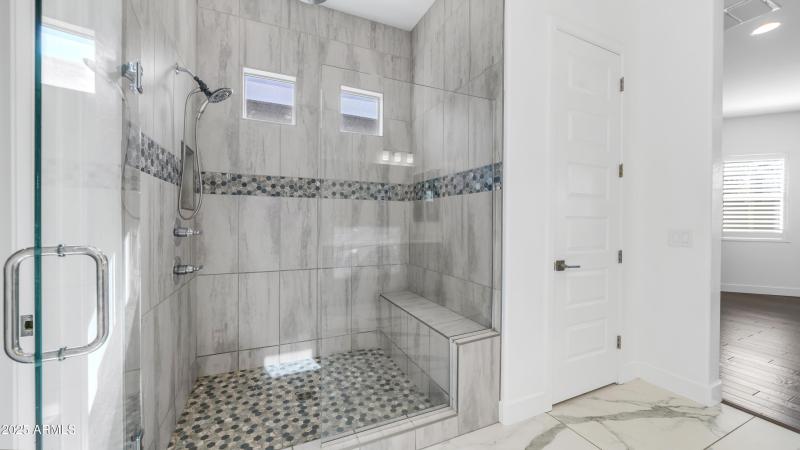 9936 E Revolution Dr (24)