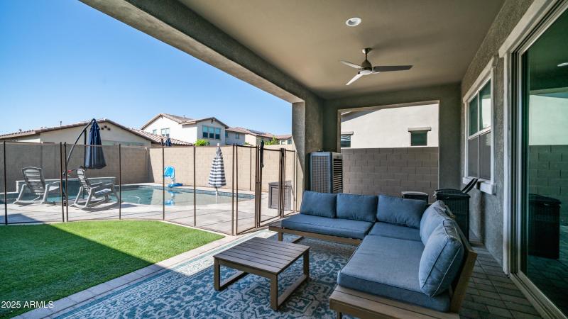 9936 E Revolution Dr Exterior Photos-4