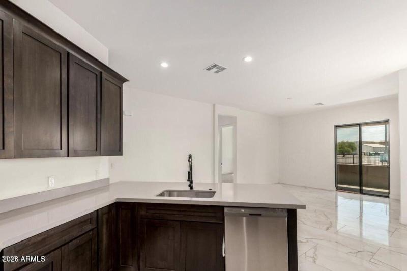 20251018005612194531000000-o